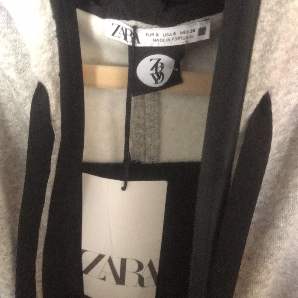 Rare Zara Zippered Hoodie - Picture 5 of 13